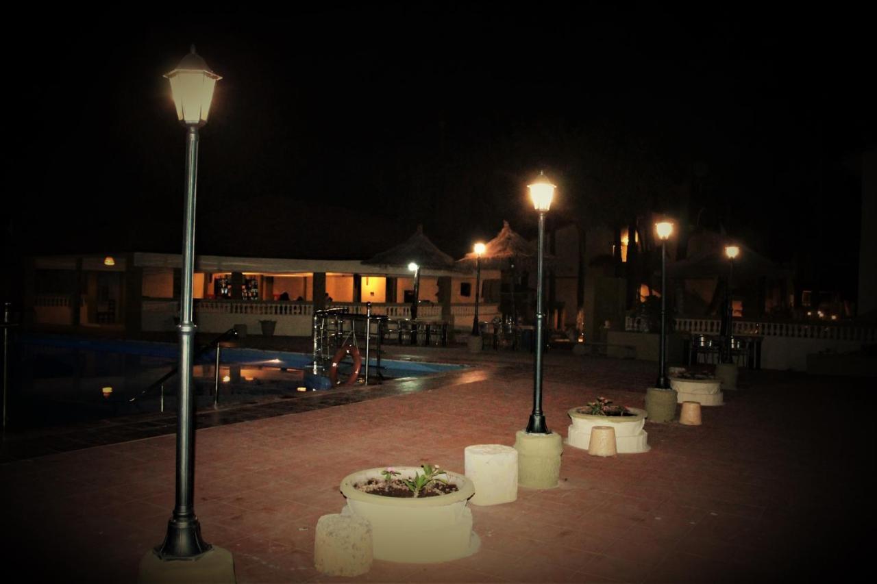 Badala Park Hotel Kotu Εξωτερικό φωτογραφία